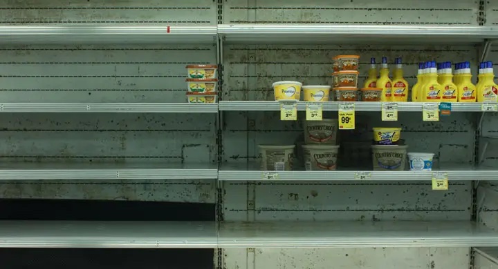 What a deserted grocery store will look like in the event of a nuclear crisis