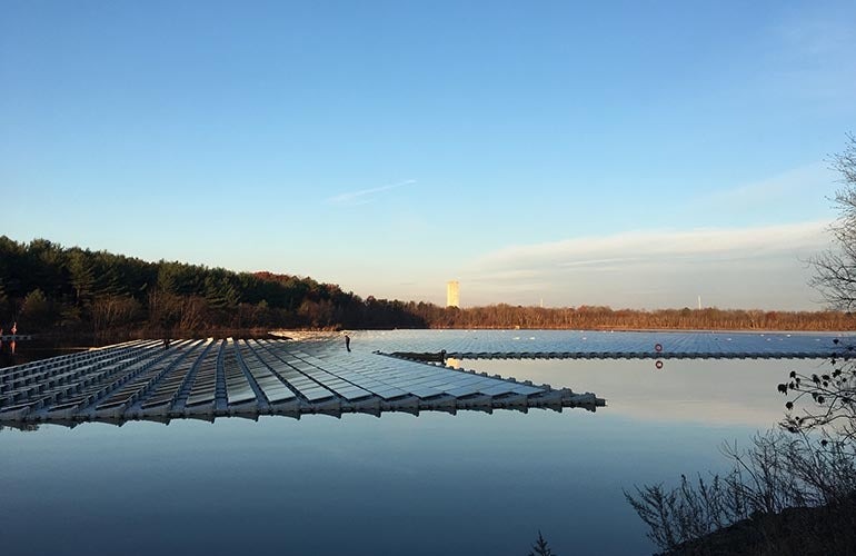 floating solar panel array in New Jersey