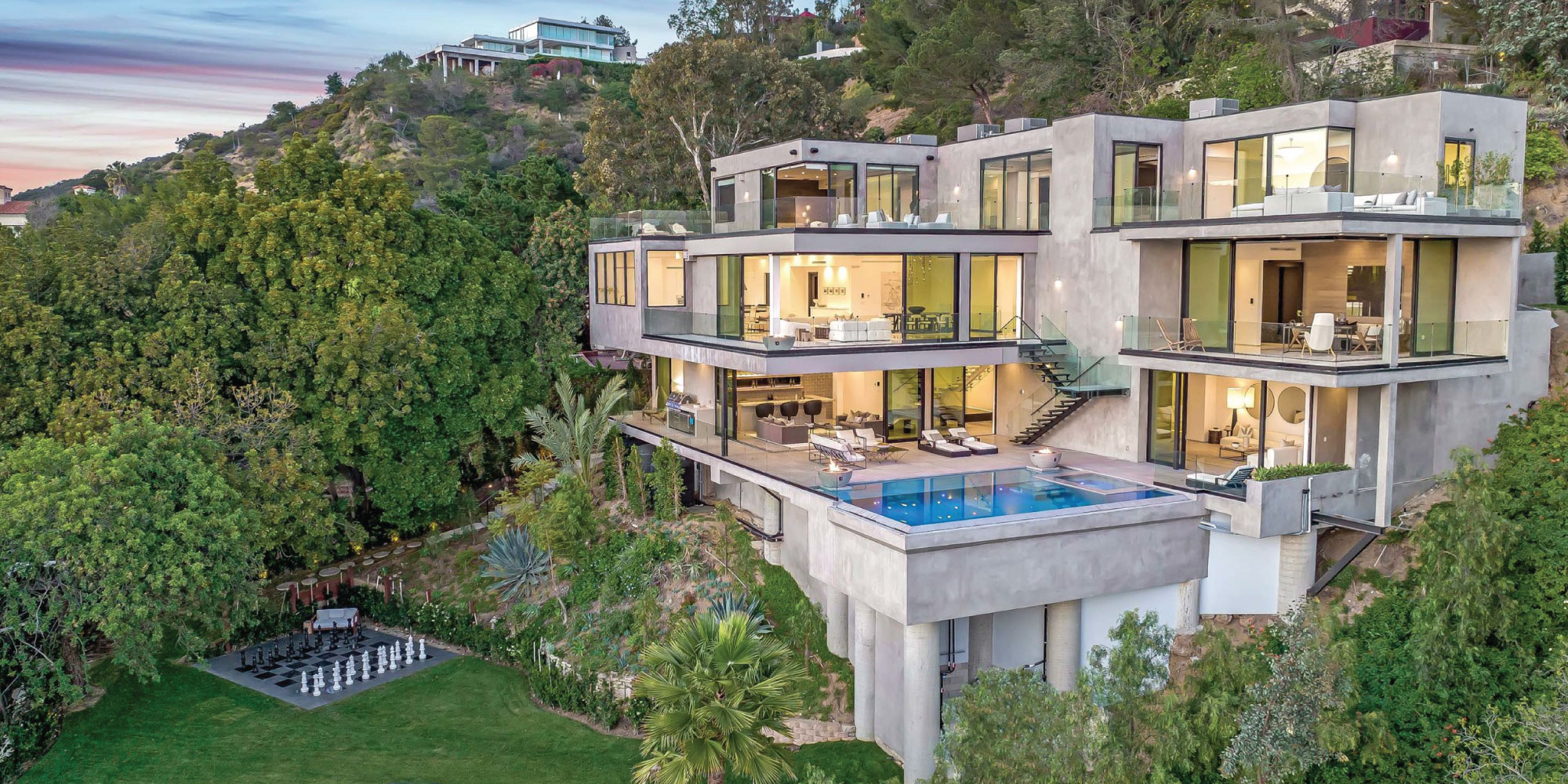 What The Hit Show ‘Selling Sunset’ Doesn’t Tell You About Owning Those Luxury Mansions